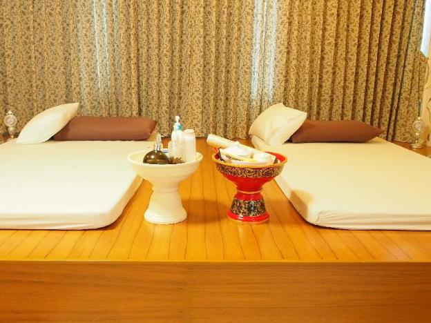 house and home residence