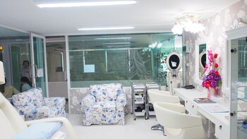 house and home residence