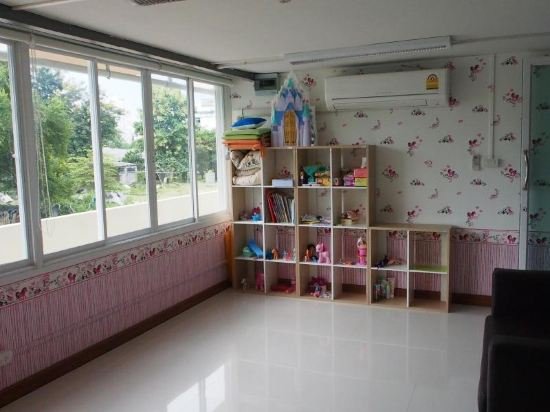 house and home residence