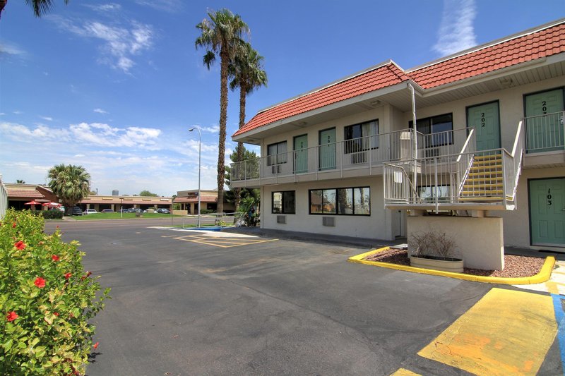 motel 6 tempe az broadway asu
