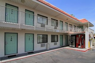 Motel 6 Tempe, Az - Broadway - Asu,Phoenix Sky Harbor International Airport>>Phoenix,2 star