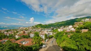 pinnacle resorts 220