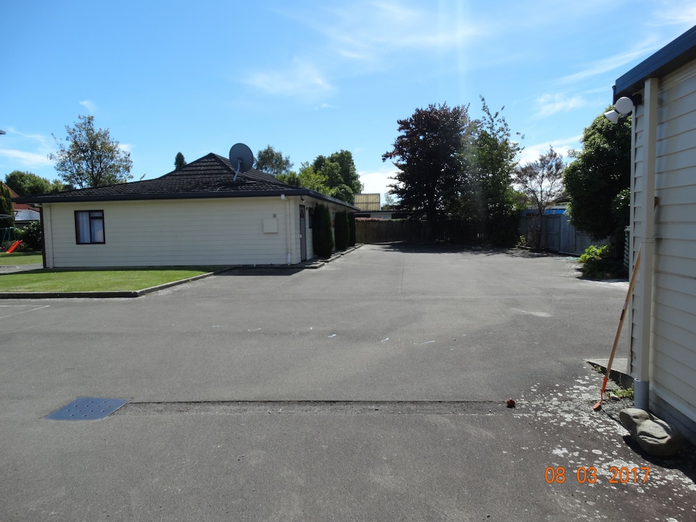 ambassador motel palmerston north