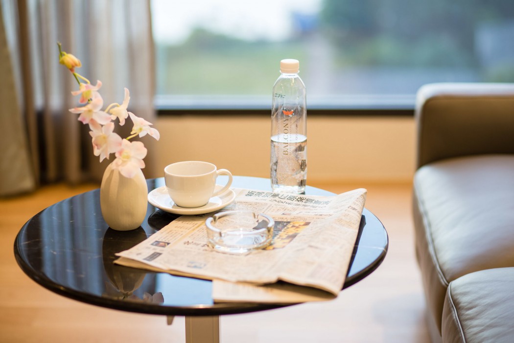 balcony seaside sriracha hotel and serviced apartments