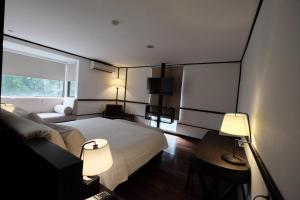 hotel namin