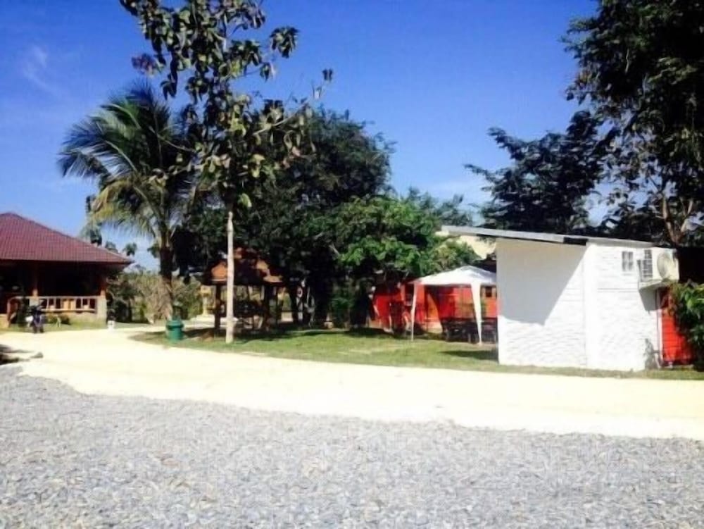 villa de bua resort at nan