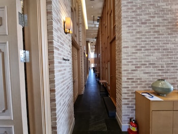 pine grove hotel