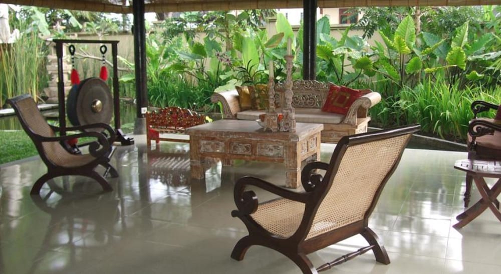 villa puri darma agung