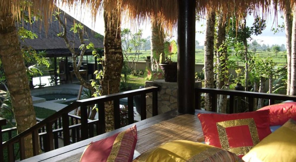 villa puri darma agung