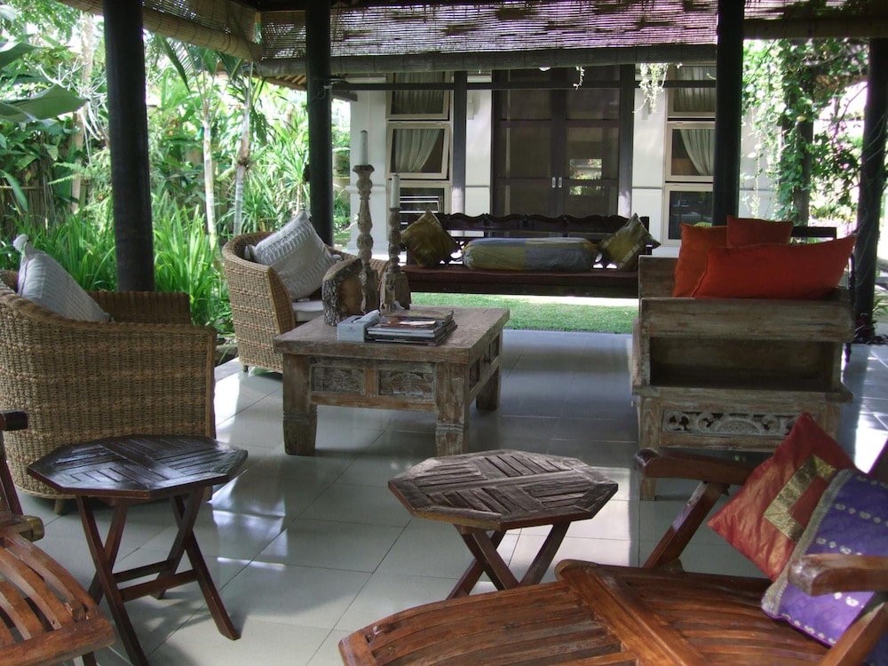 villa puri darma agung