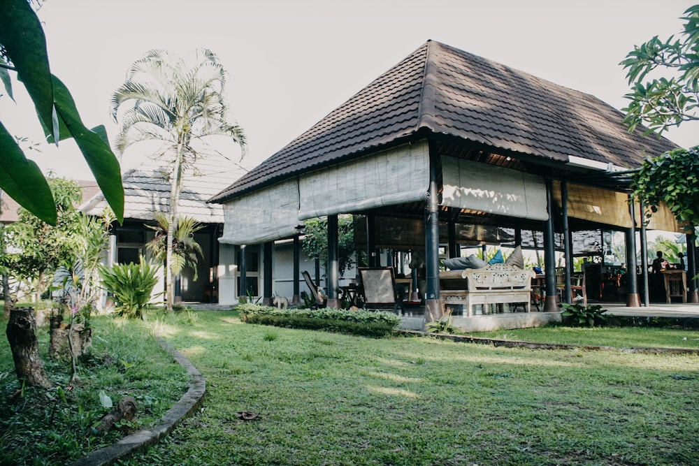 villa puri darma agung