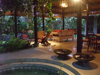 villa puri darma agung