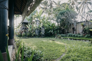 Villa Puri Darma Agung,Near Pura Kebo Edan,4 star