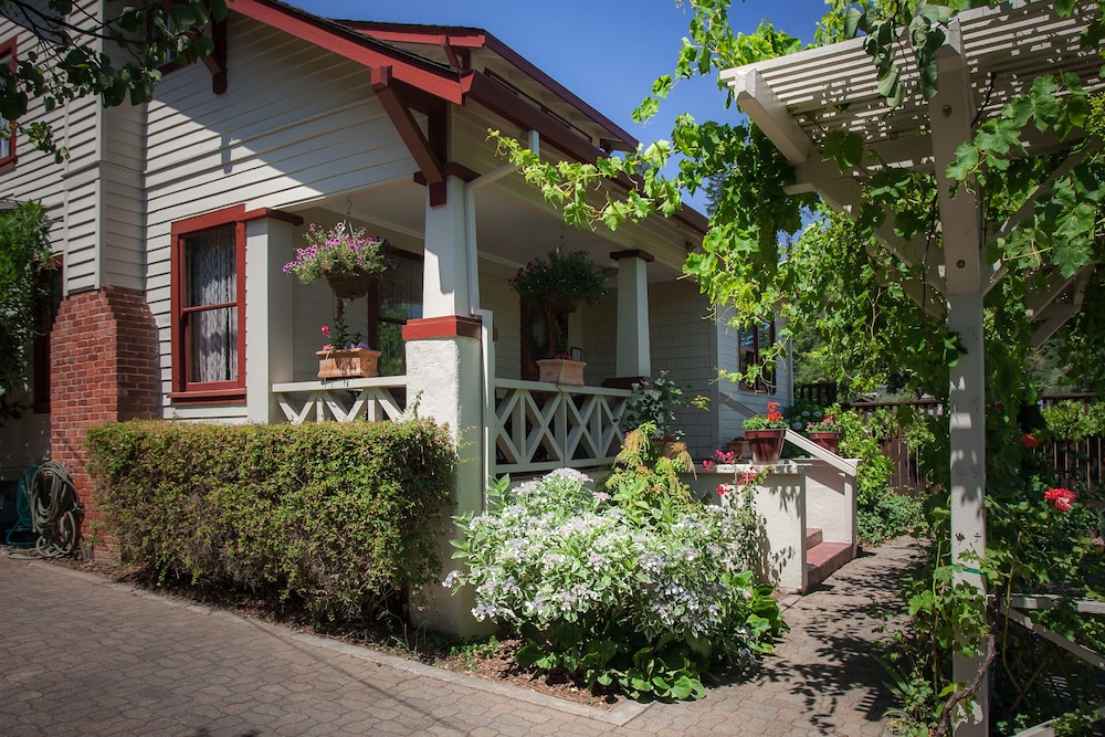 calistoga wine way inn