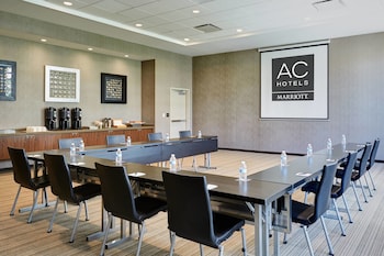 Ac Hotel By Marriott National Harbor Washington, D.C. Area,Maryland>>Fort Washington,3 star