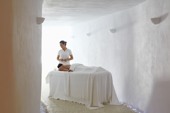 katikies santorini gea house