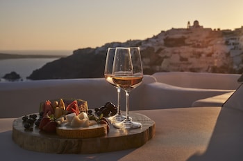 katikies santorini gea house
