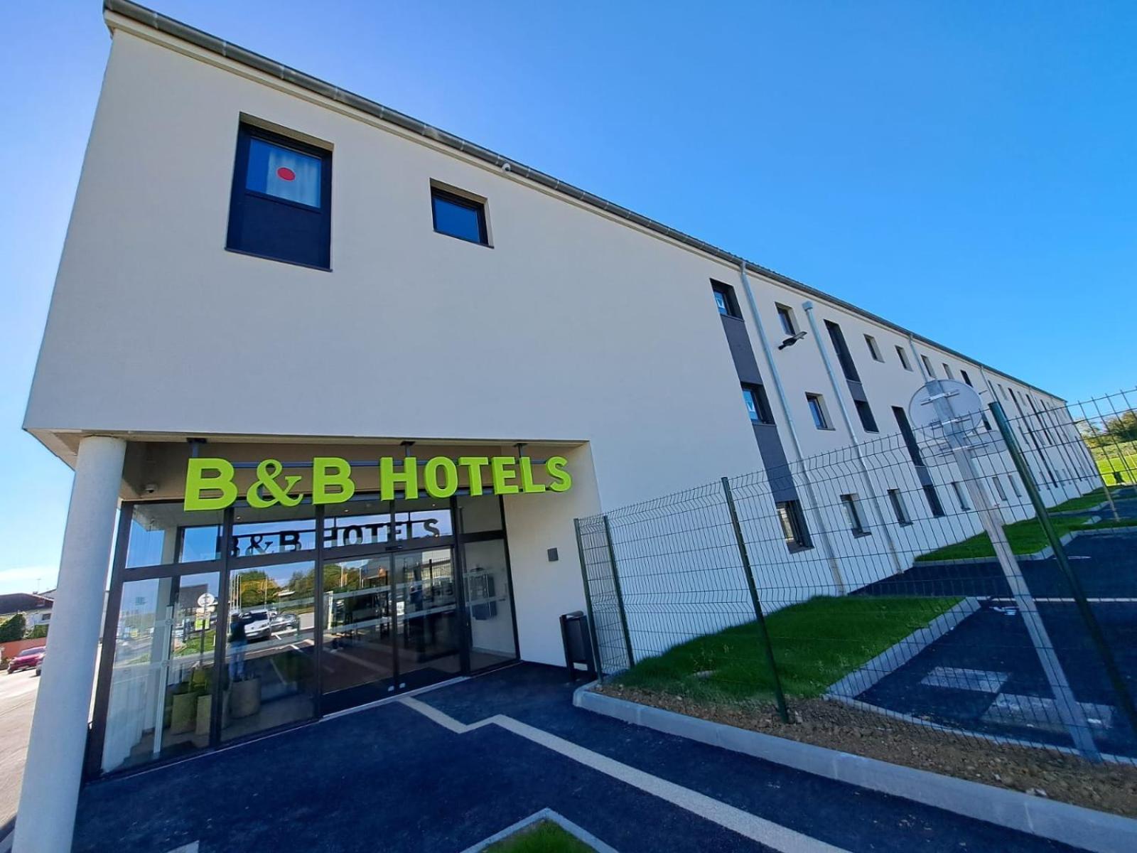 B&B Hotel Macon Sud,,3 star