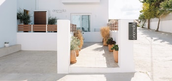 Anemelia Way Of Living,,4 star