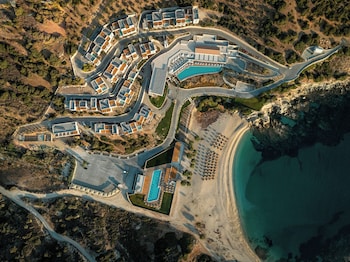 heromylos resort and spa