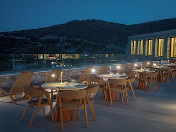 heromylos resort and spa