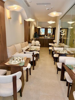 monastiraki hotel apartments