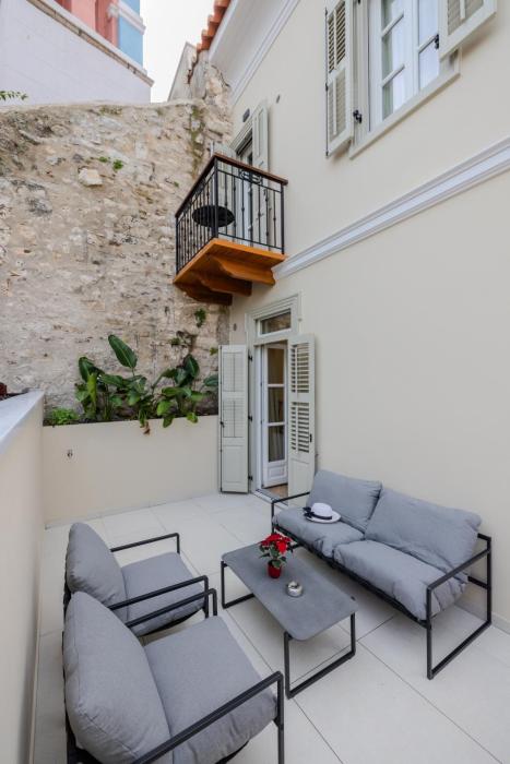 onora suites nafplio