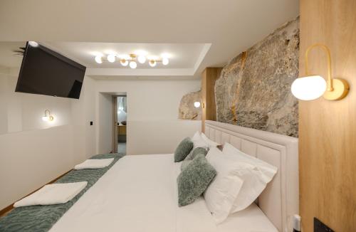 onora suites nafplio