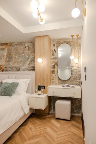 onora suites nafplio