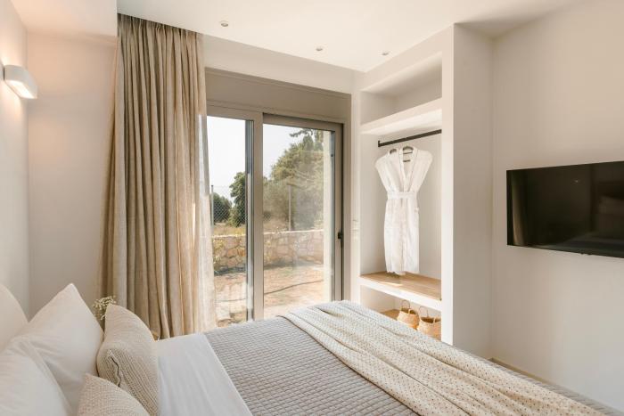 ionian treasure suites