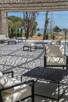 hotel restaurant san lucianu