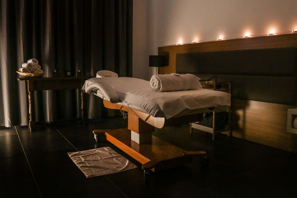 hotel restaurant san lucianu