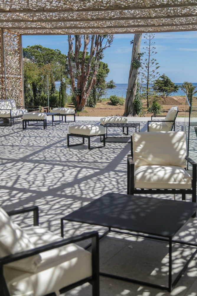 hotel restaurant san lucianu