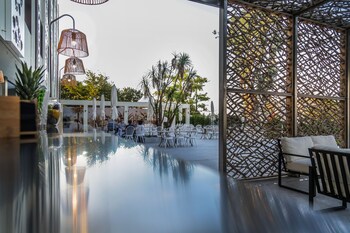 hotel restaurant san lucianu