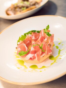 hotel restaurant san lucianu