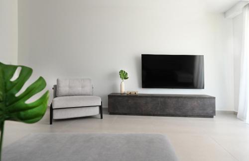 icon urban living trikala
