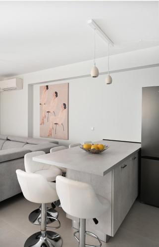 icon urban living trikala