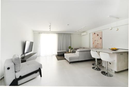 icon urban living trikala