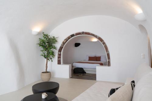 you and me suites oia