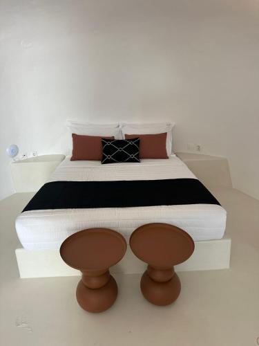 you and me suites oia