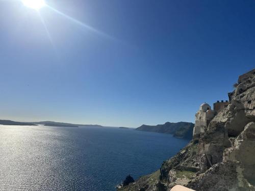 you and me suites oia