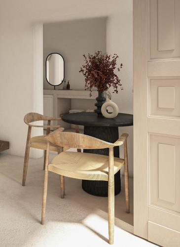 you and me suites oia