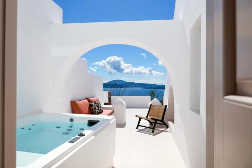 you and me suites oia