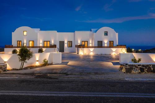 acro caldo suites