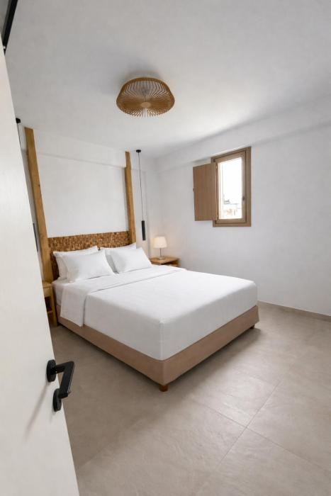 reya suites
