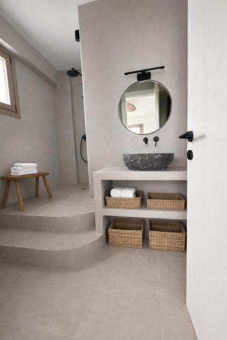 reya suites