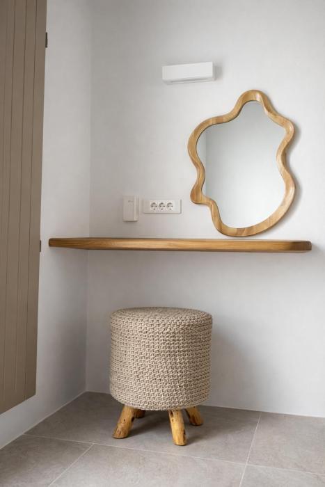 reya suites