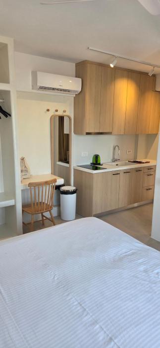 reya suites