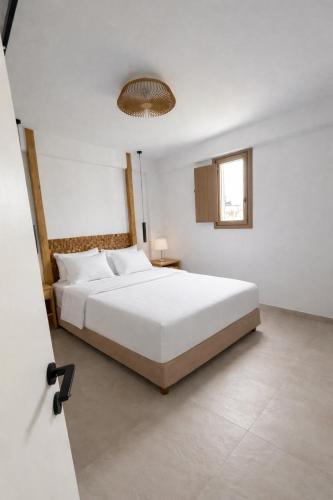 reya suites
