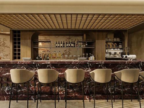 nesean plaza hotel